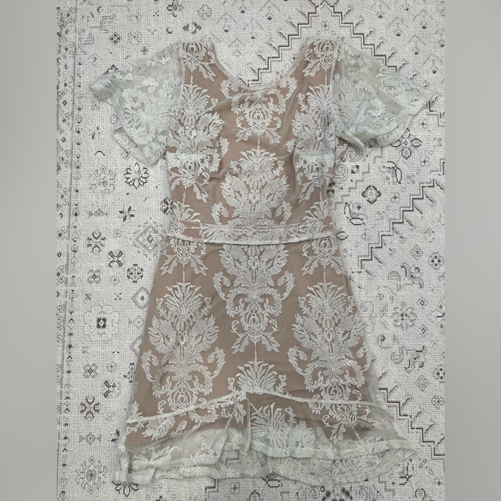 For Love and Lemons Women- Sheer Laced Floral Dress Lined- Small